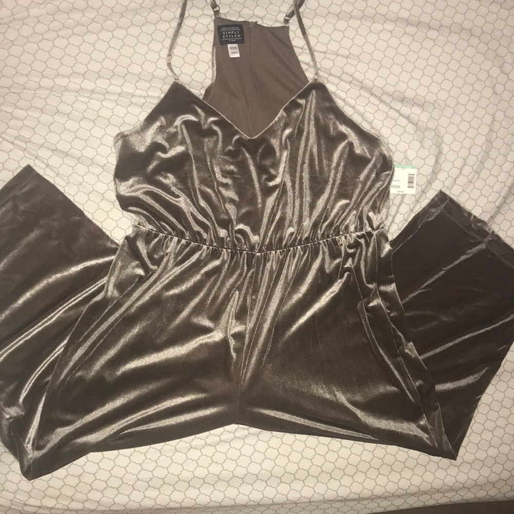 Velvet ankle-length Jumpsuit